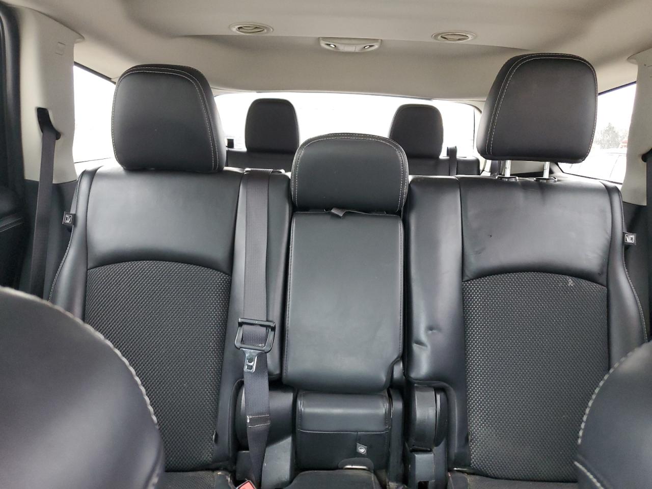 2017 Dodge Journey - Image 10
