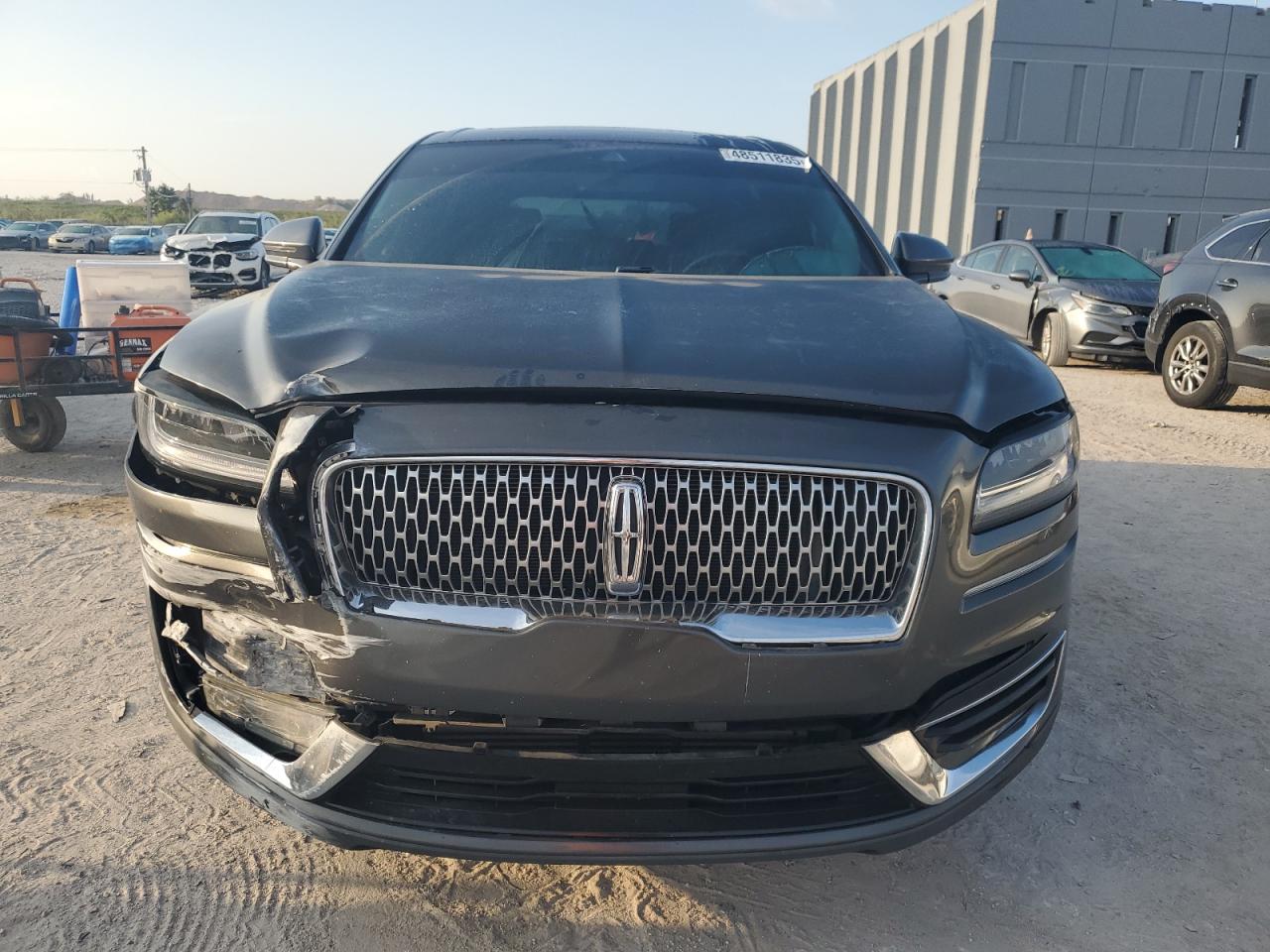 2019 Lincoln Nautilus - Image 5