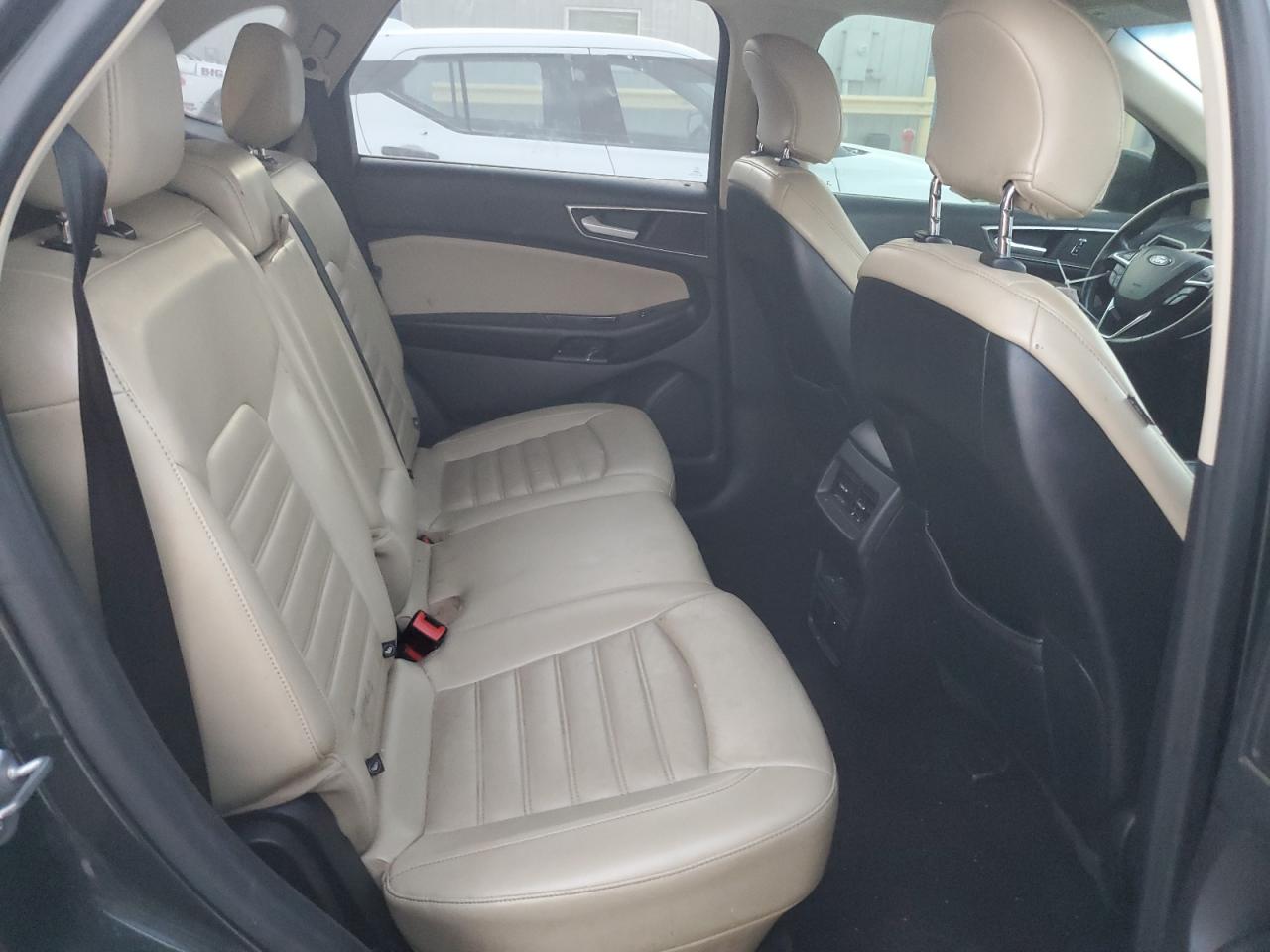 2015 Ford Edge - Image 11