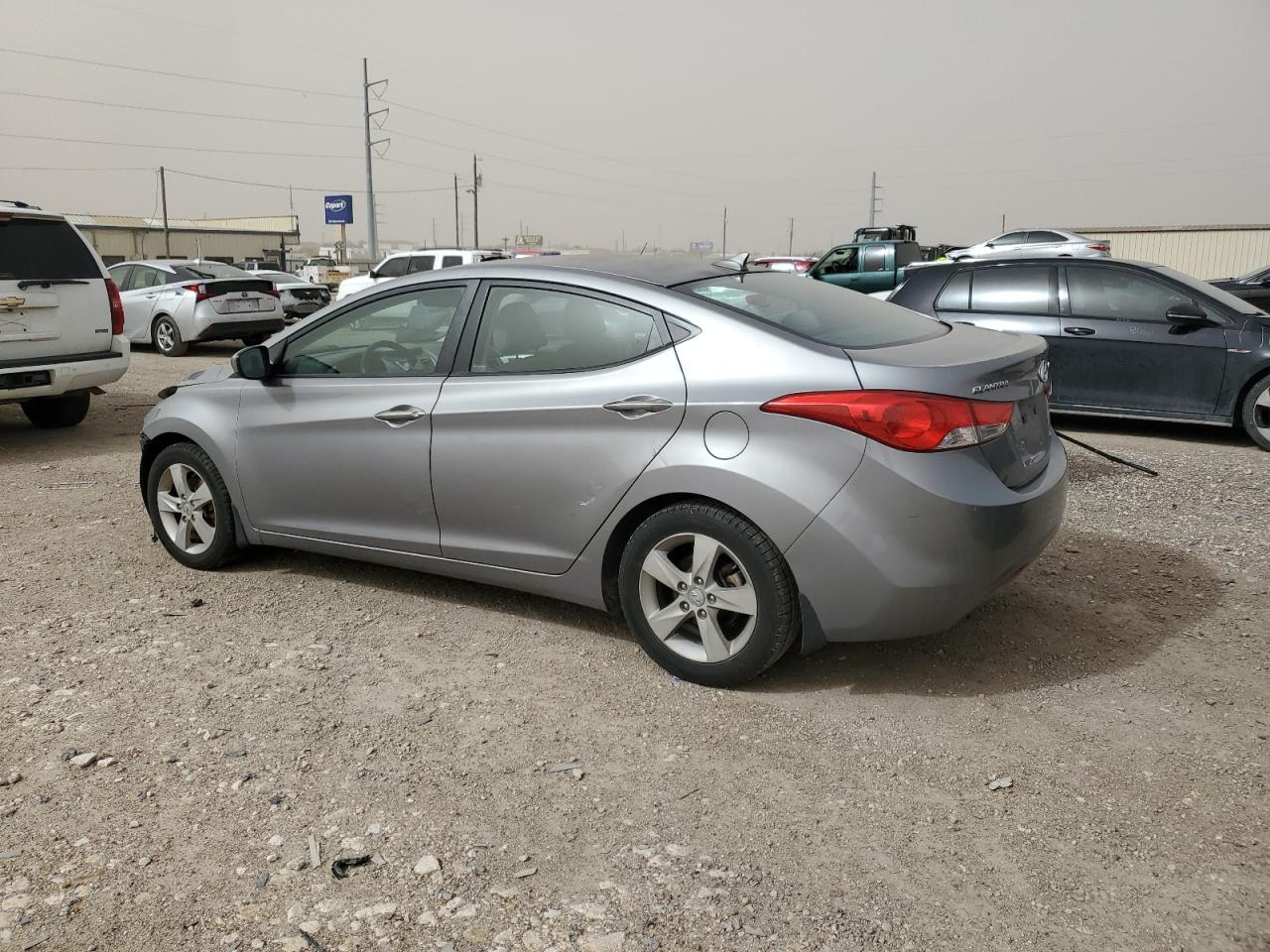 2012 Hyundai Elantra - Image 2