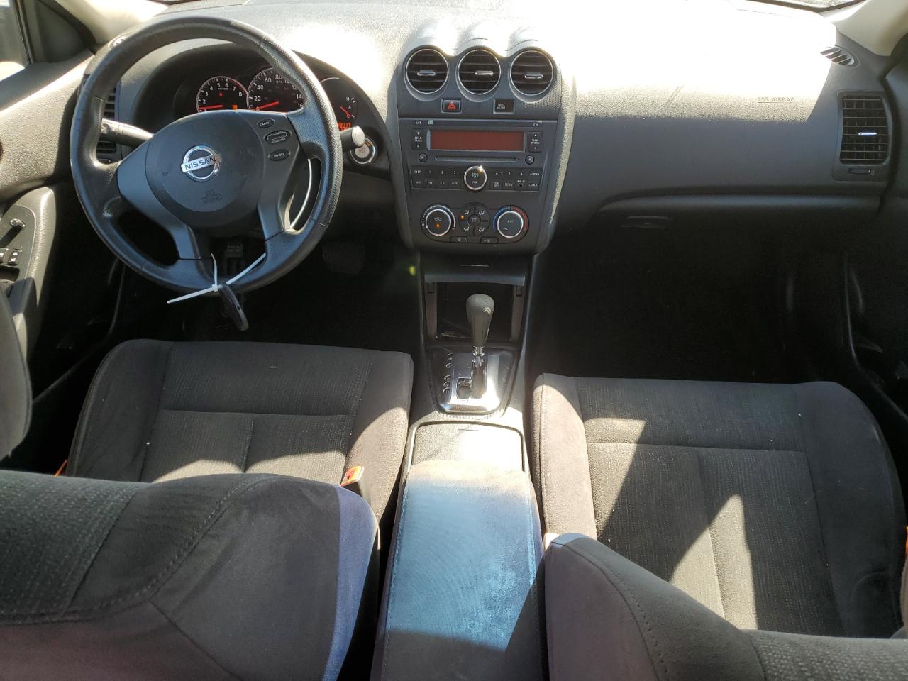 2012 Nissan Altima - Image 8