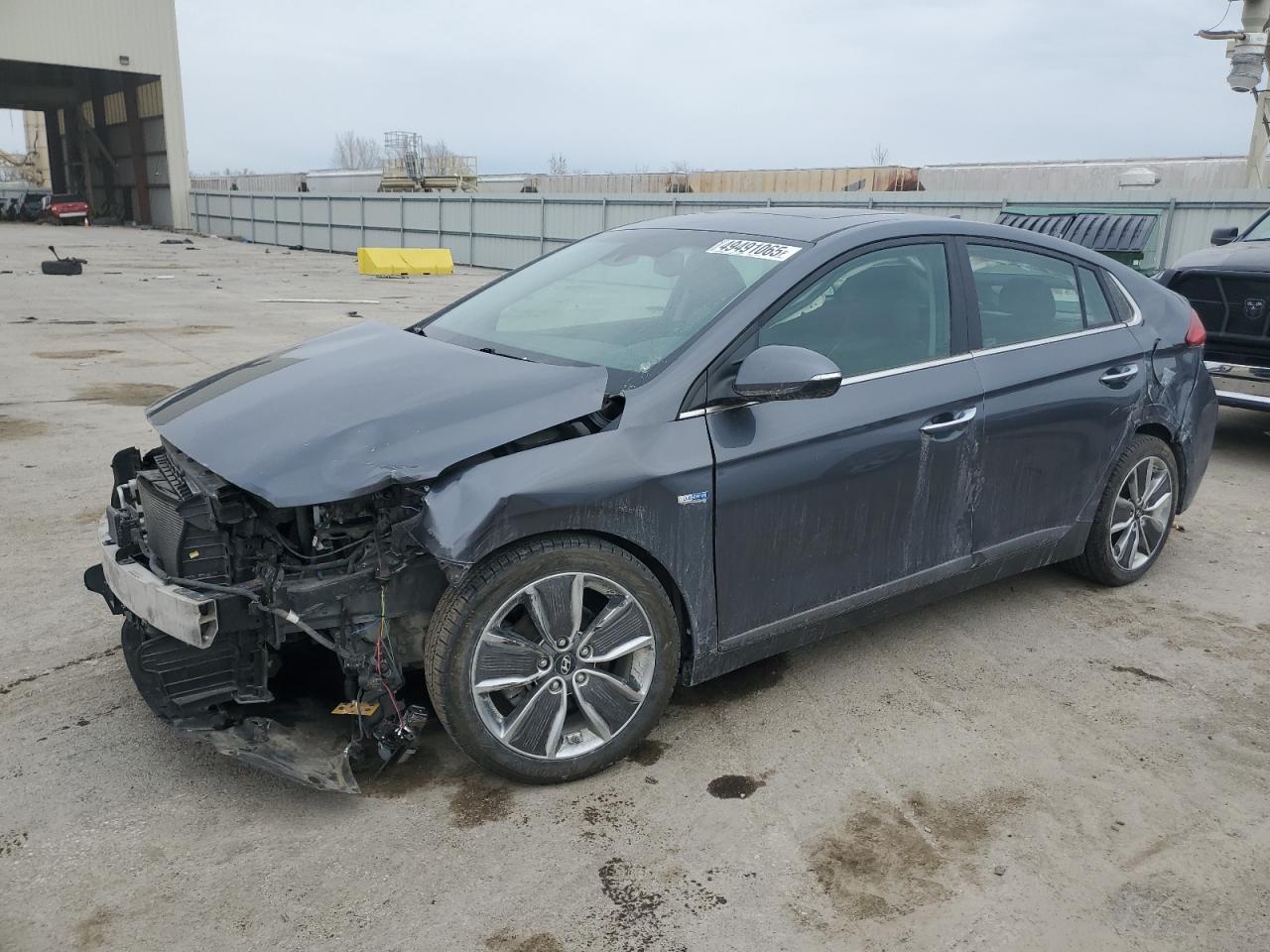 2019 Hyundai Ioniq Limited იყიდება Kansas City-ში, KS - Front End