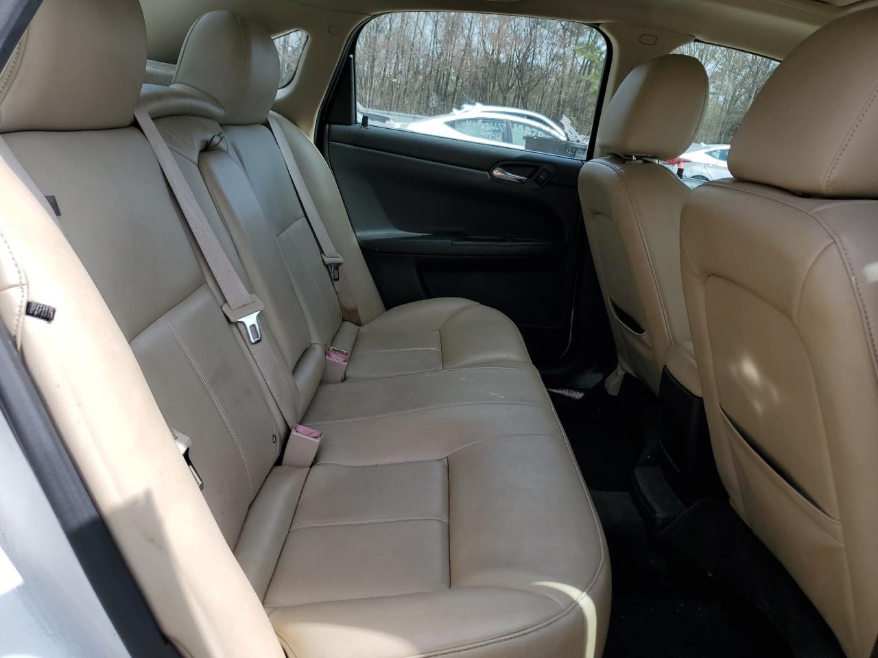 2015 Chevrolet Impala - Image 10