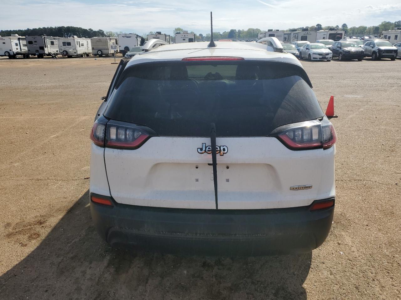 2019 Jeep Cherokee Latitude VIN: 1C4PJLCB4KD159528 Lot: 64958895