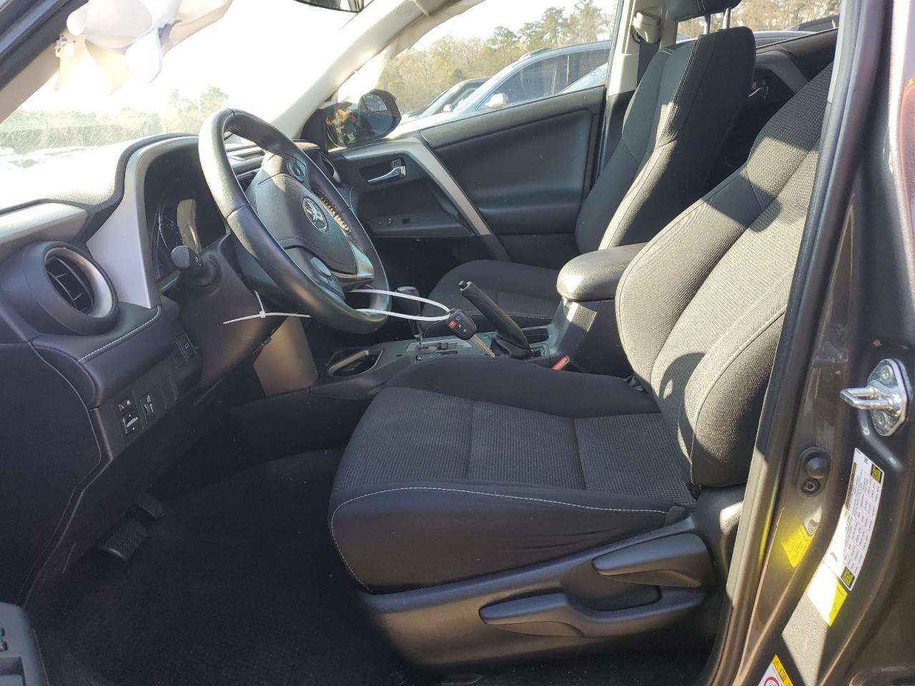 2016 Toyota RAV 4 - Image 7