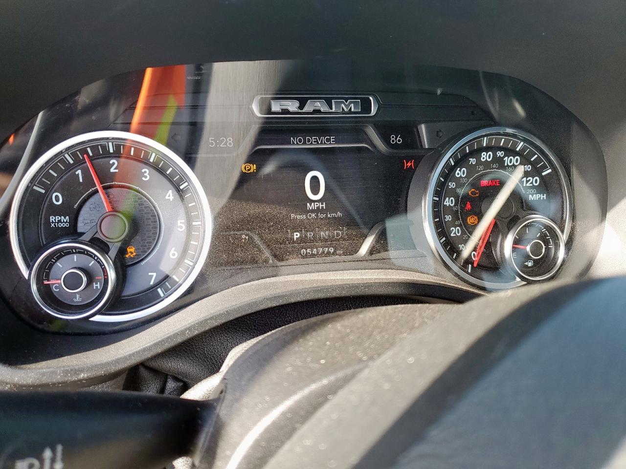 2021 RAM 1500 - Image 9