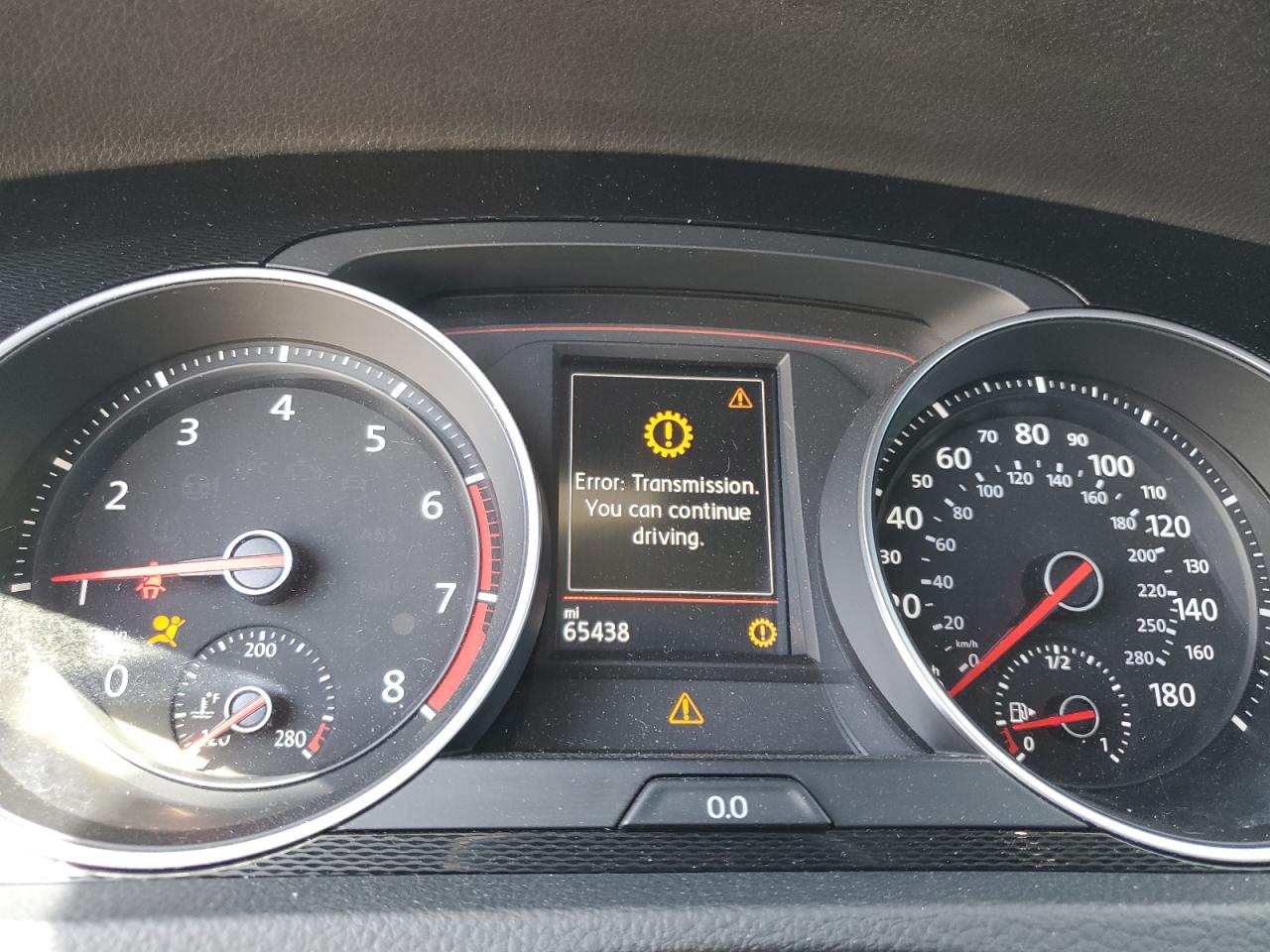 2017 Volkswagen GTI - Image 9