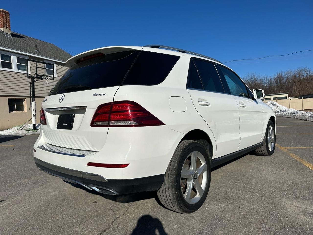 GLE GLE