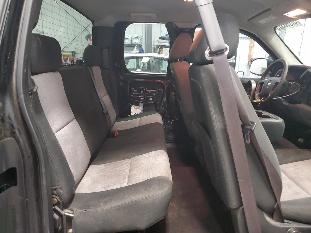 2009 Chevrolet Silverado - Image 10