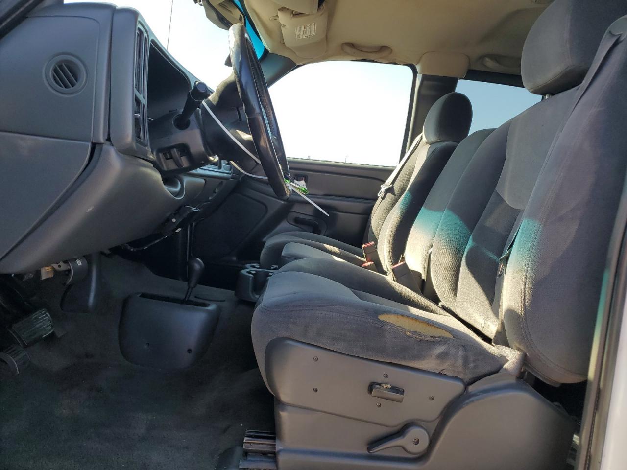 2007 GMC Sierra - Image 7