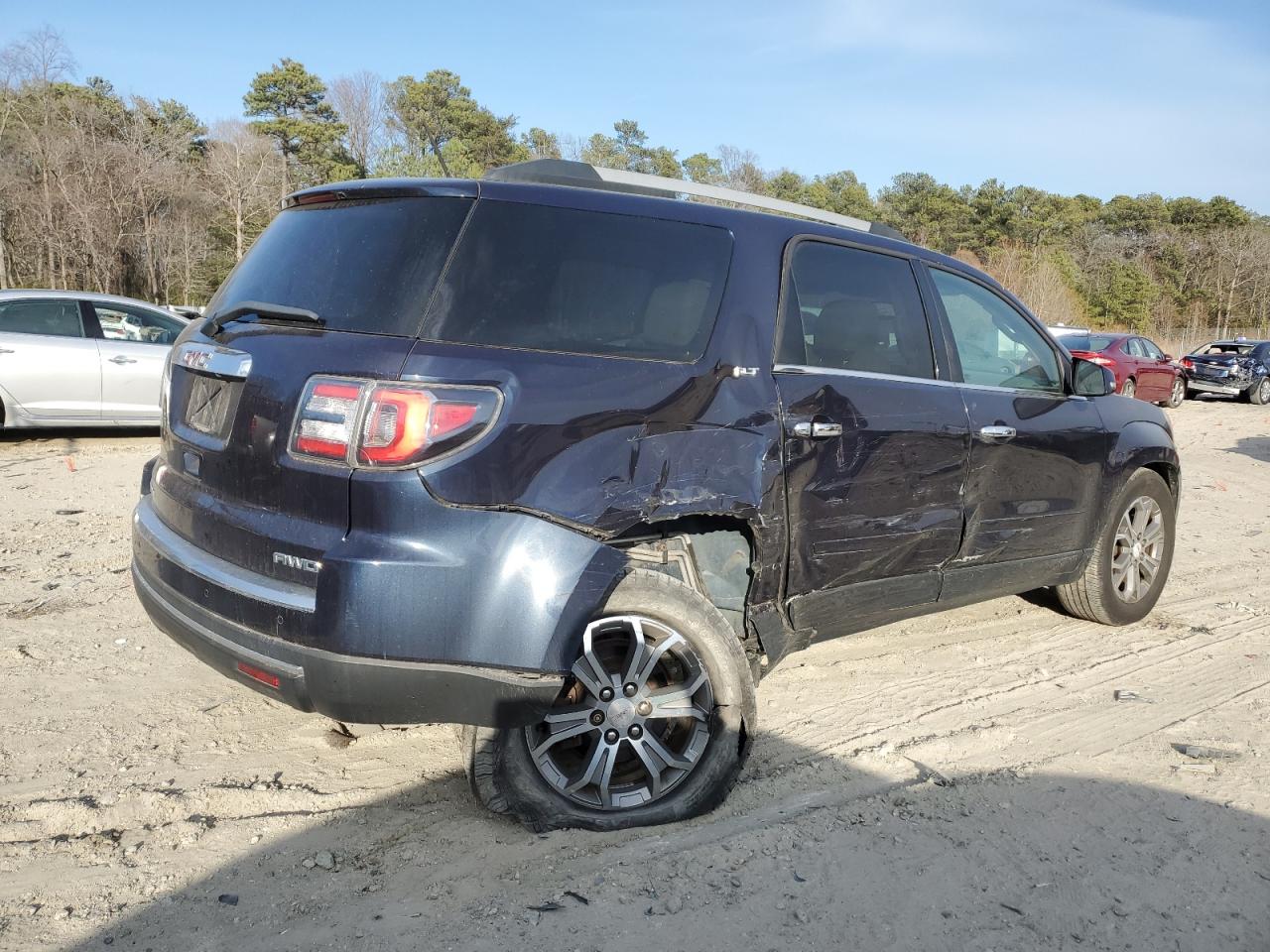 2015 GMC Acadia - Image 3