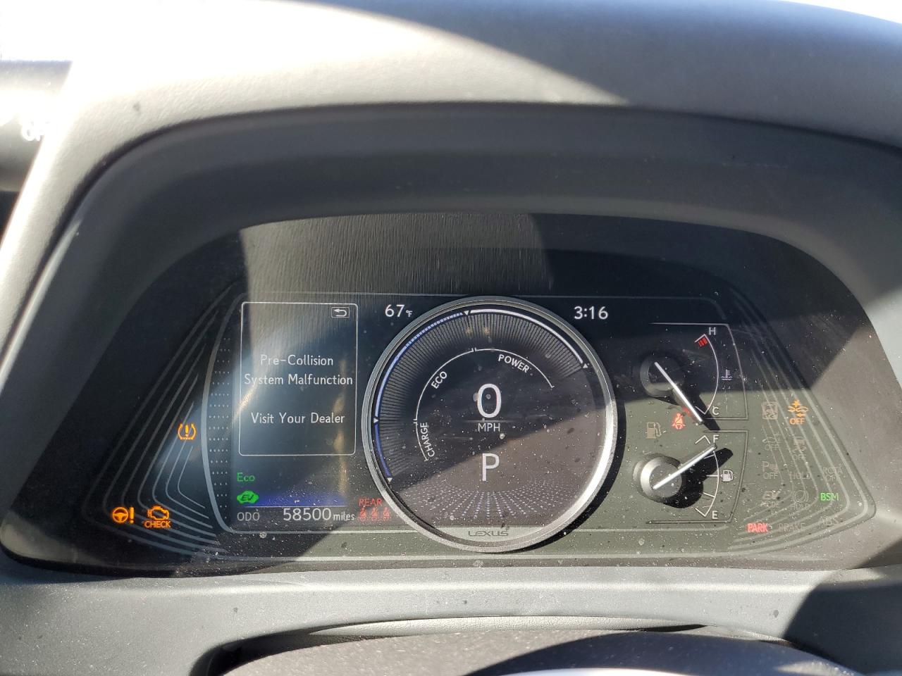 2020 Lexus UX - Image 9