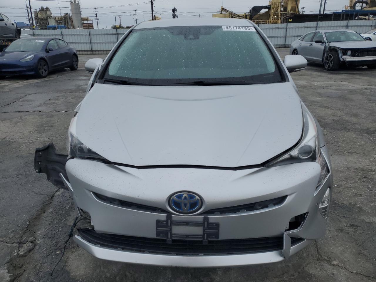 2017 Toyota Prius - Image 5