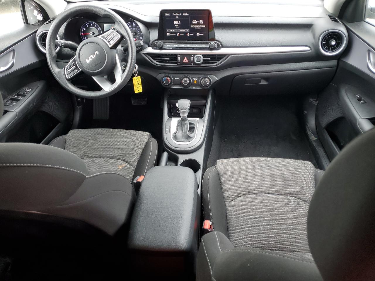 2024 Kia Forte - Image 8