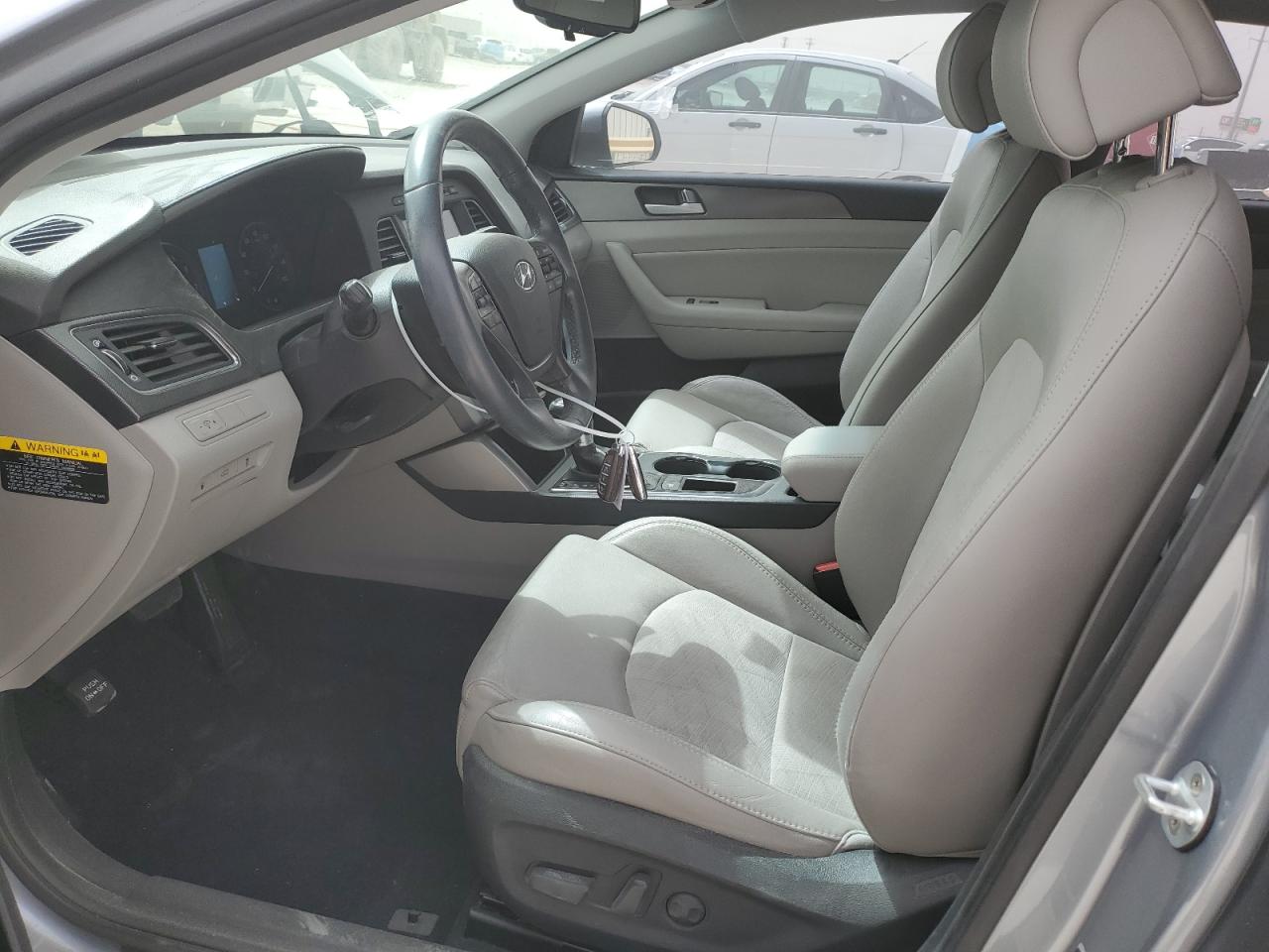 2017 Hyundai Sonata - Image 7