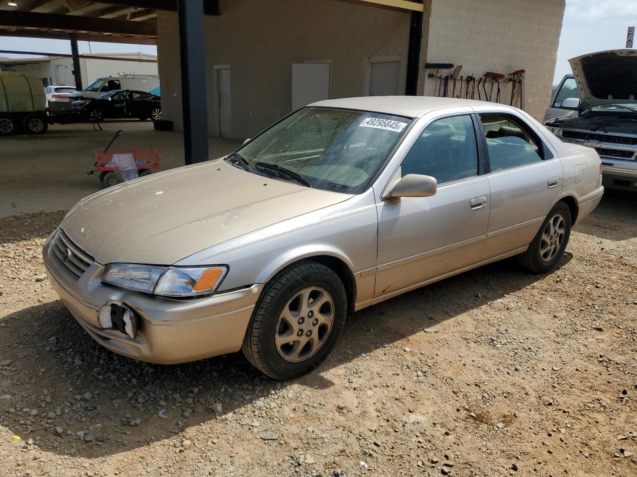 1999 Toyota Camry - Image 1
