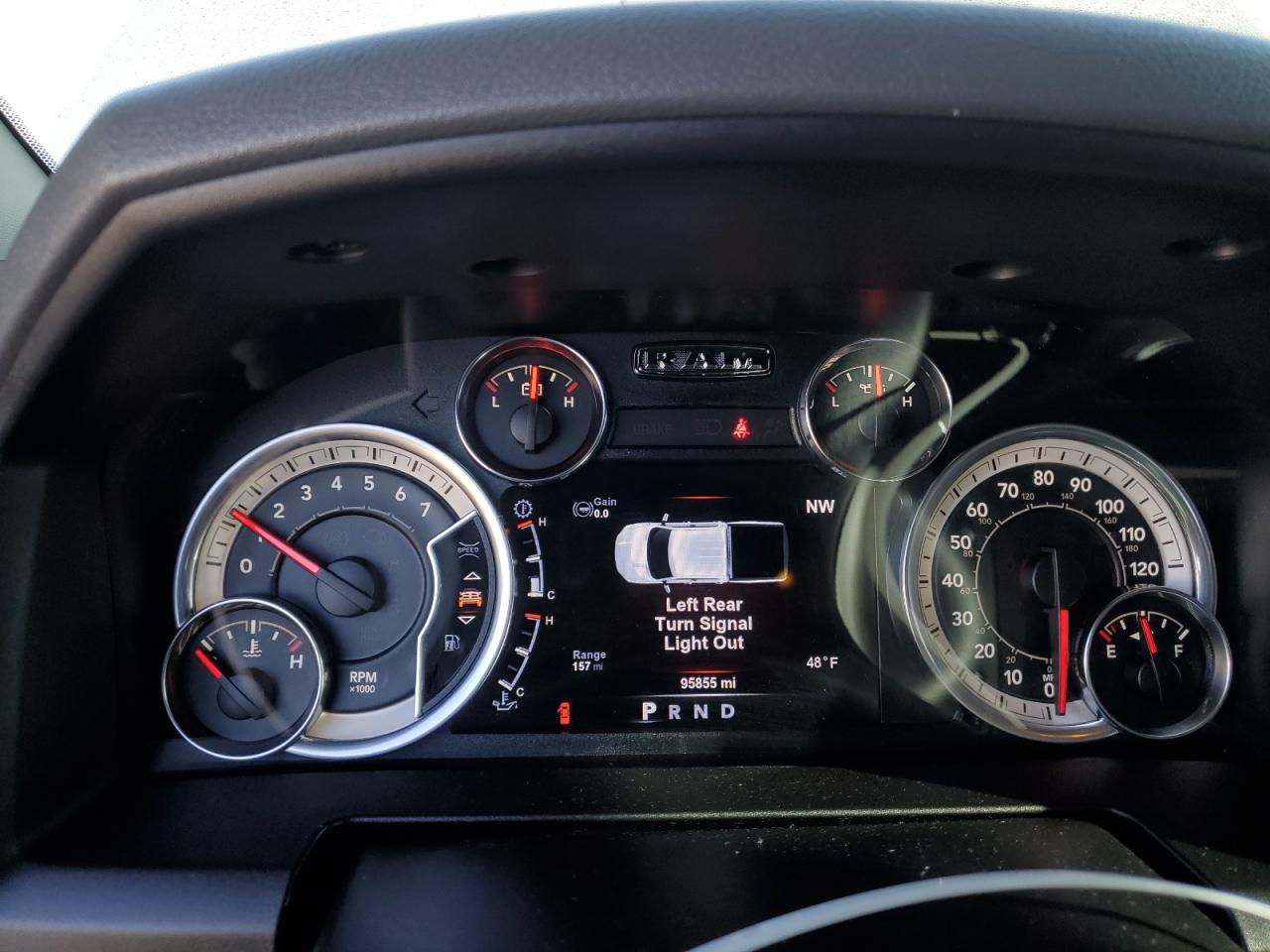 2017 RAM 1500 - Image 9
