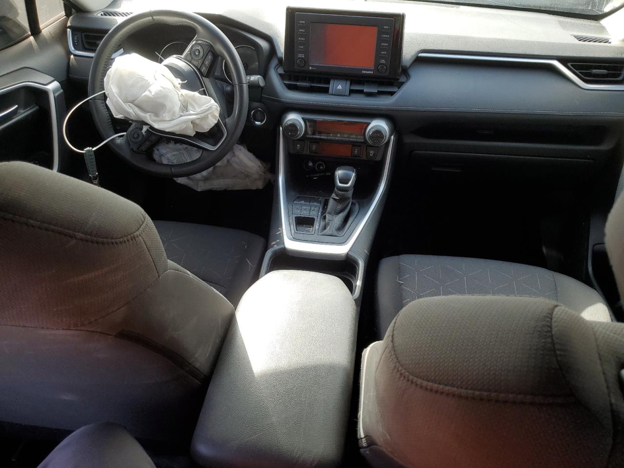 2021 Toyota Rav4 Xle VIN: JTMP1RFV2MD077101 Lot: 48315555