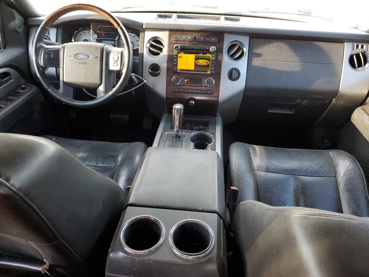 2010 Ford Expedition - Image 8