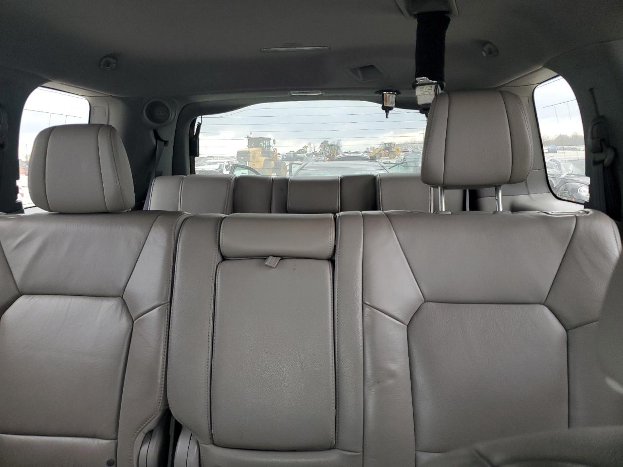 2012 Honda Pilot - Image 10