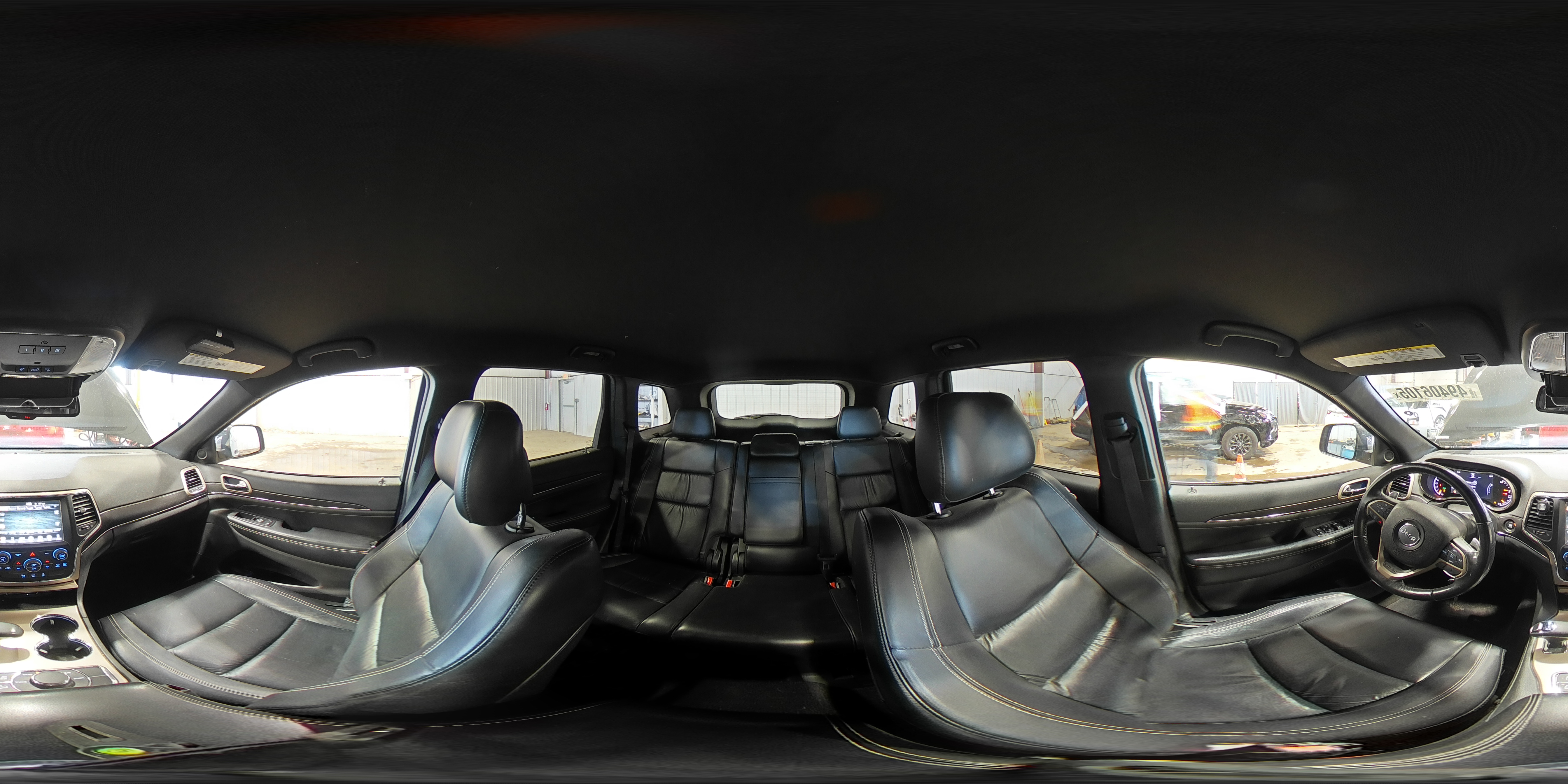 2015 Jeep Grand Cherokee - Image 15
