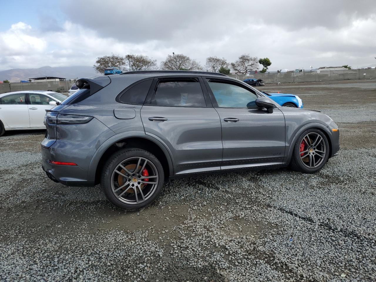 2021 Porsche Cayenne - Image 3