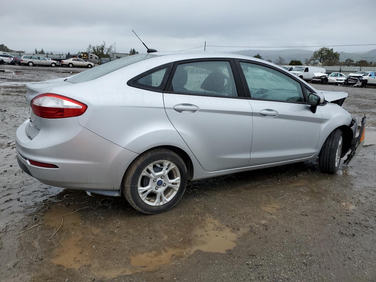 2014 Ford Fiesta - Image 3
