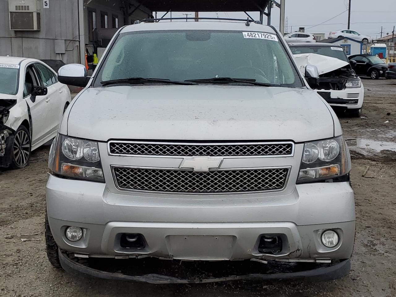 2011 Chevrolet Suburban - Image 5