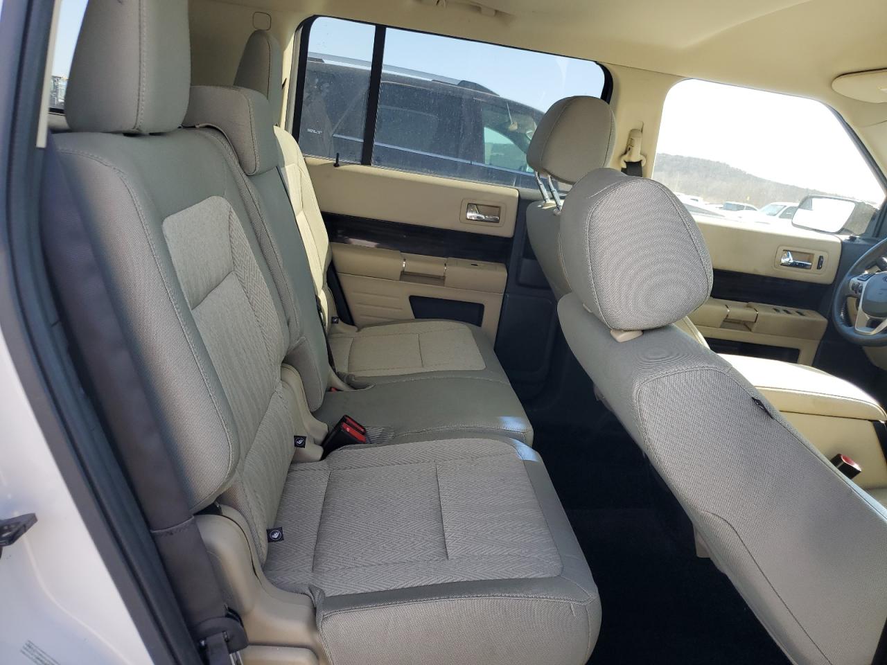 2016 Ford Flex - Image 11
