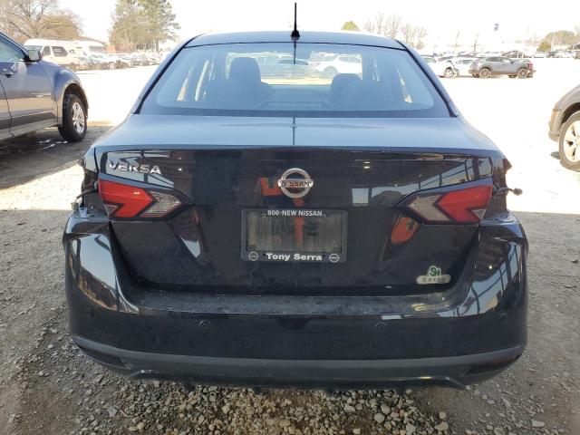  NISSAN VERSA 2021 Czarny