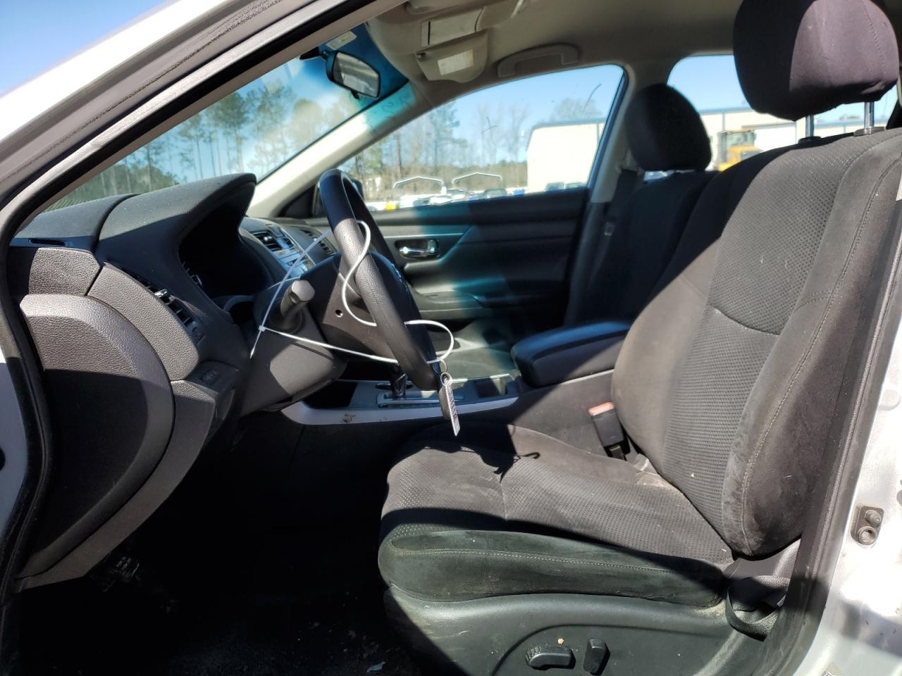 2015 Nissan Altima - Image 7