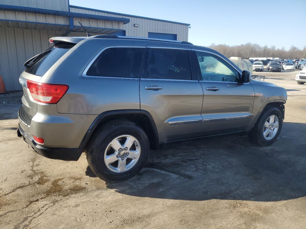 2012 Jeep Grand Cherokee - Image 3