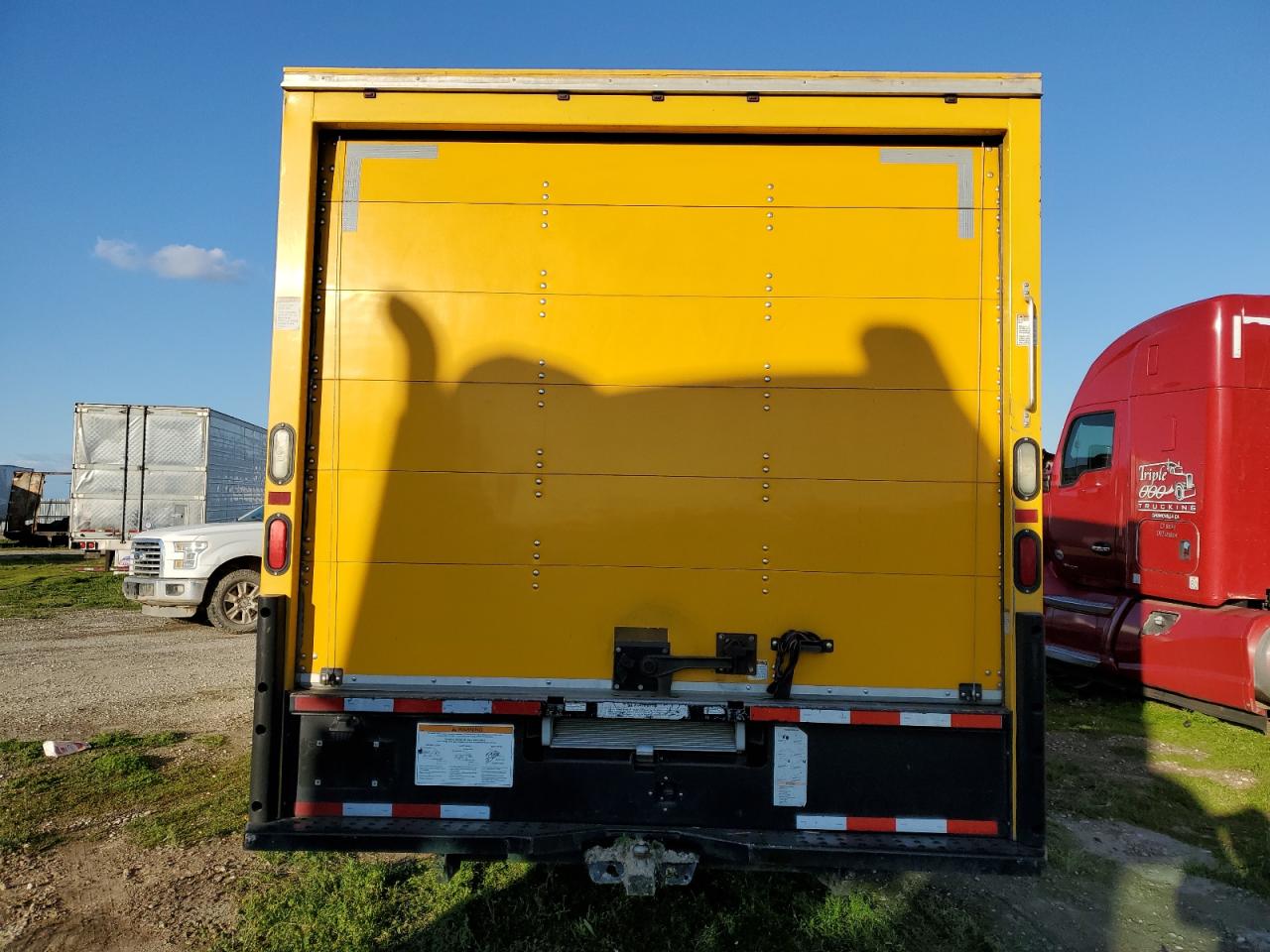 2015 Ford Econoline - Image 6