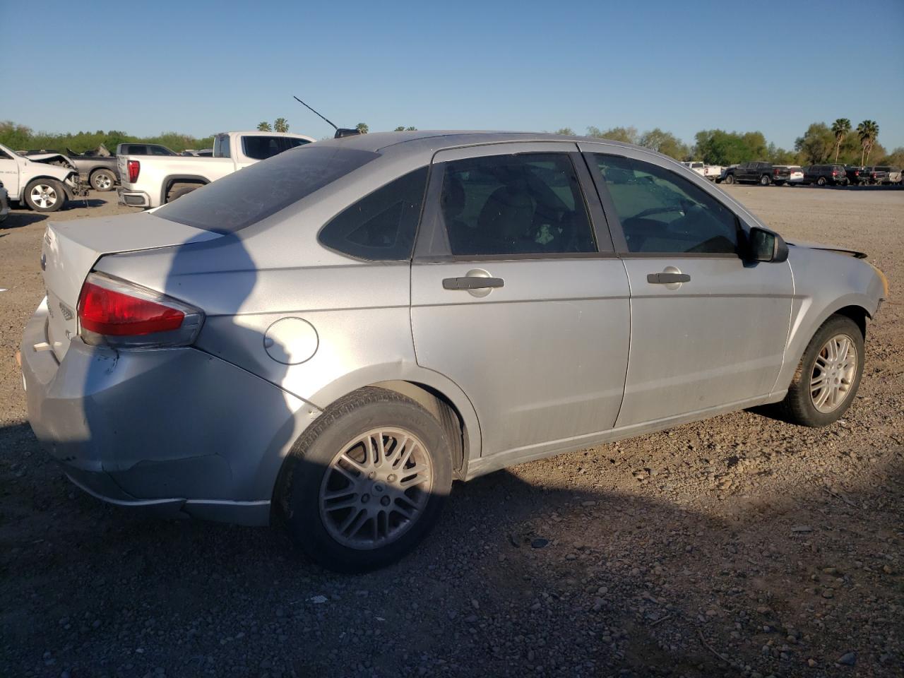 2010 Ford Focus - Image 3
