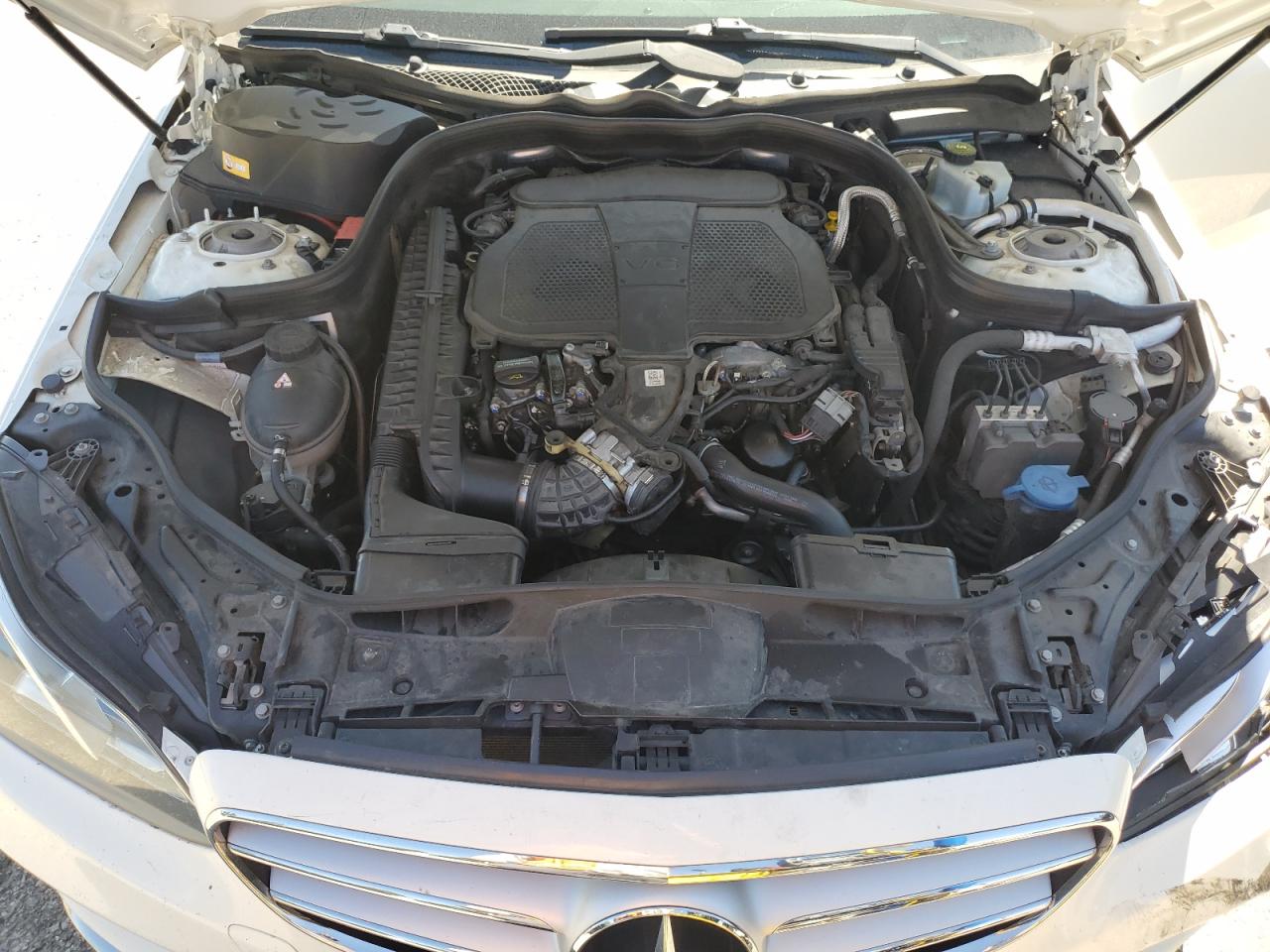 2016 Mercedes-Benz E 350 VIN: WDDHF5KB9GB270393 Lot: 49927035