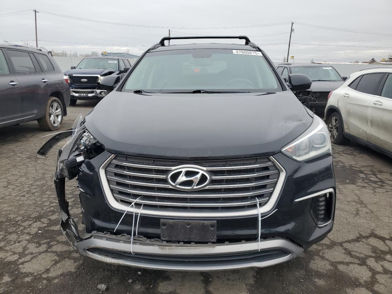 2018 Hyundai Santa Fe - Image 5