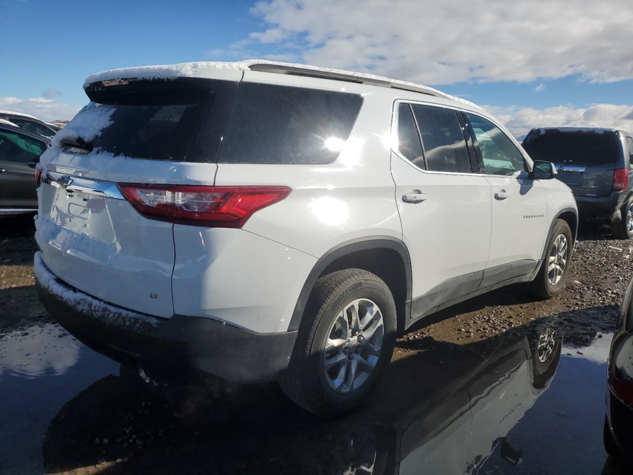 2020 Chevrolet Traverse - Image 3