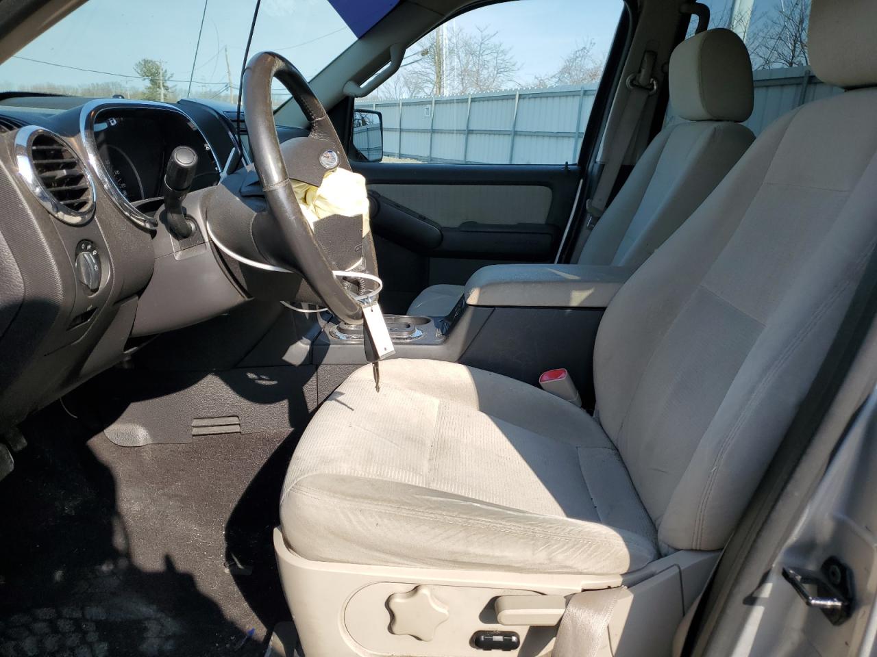 1fmeu73e68ua06301 1FMEU73E68UA06301 2008 Ford Explorer Xlt