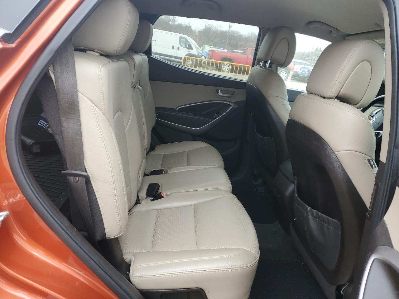 2015 Hyundai Santa Fe - Image 11