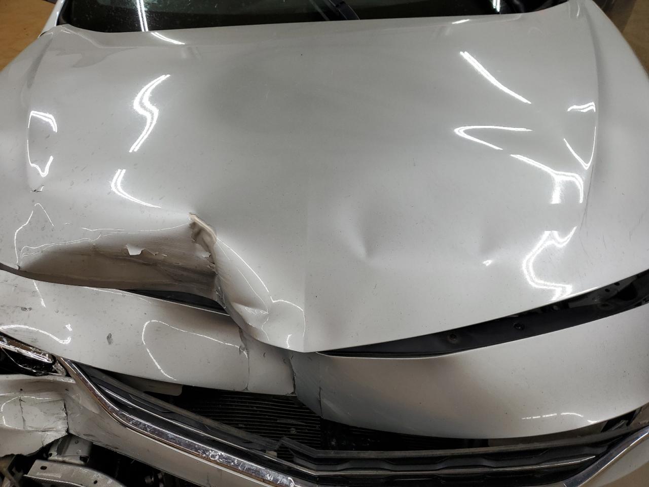 2016 Chevrolet Malibu - Image 12