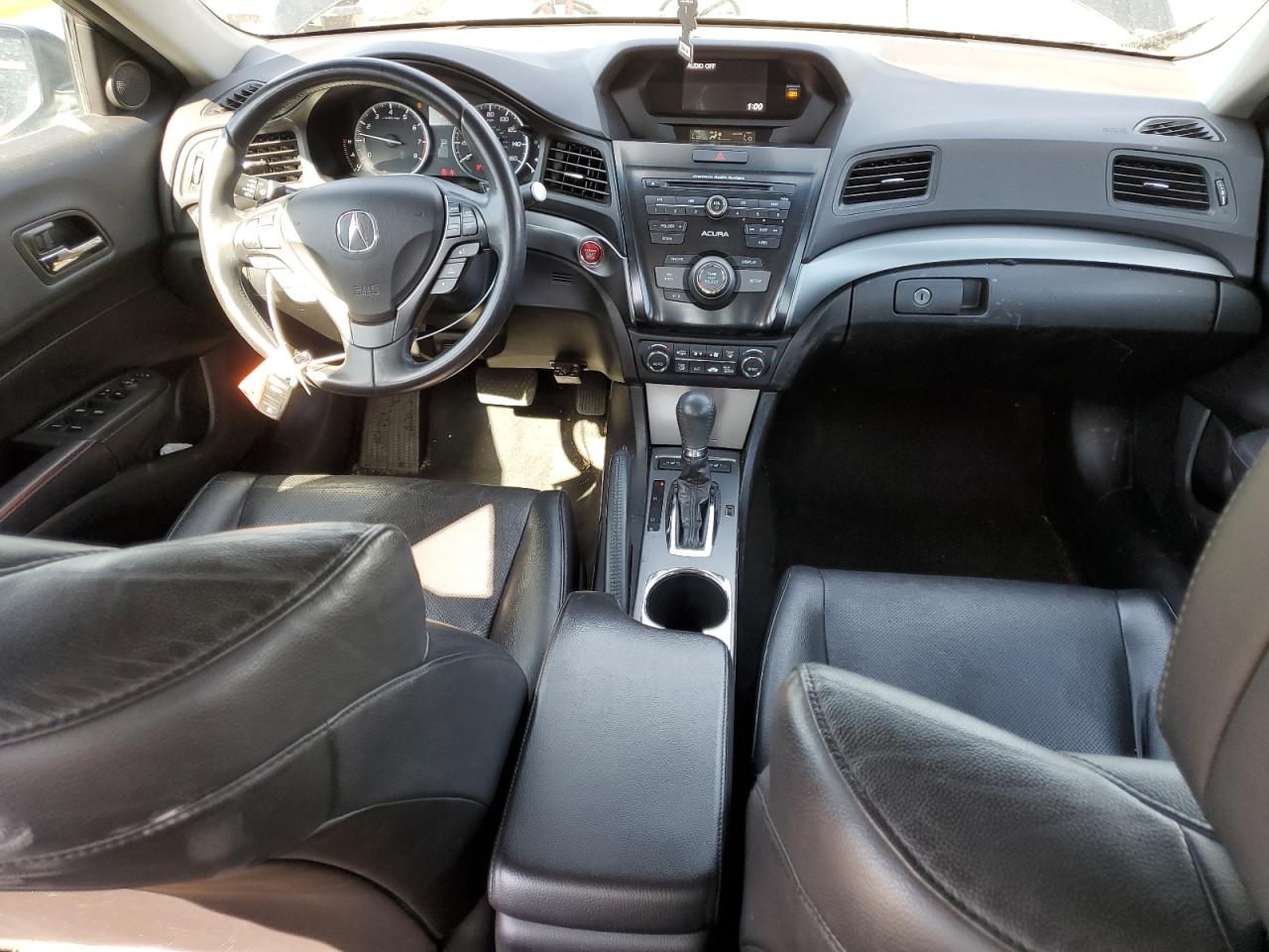 2015 Acura ILX - Image 8