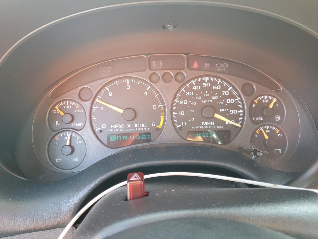 2001 Chevrolet S-10 Pickup - Image 9