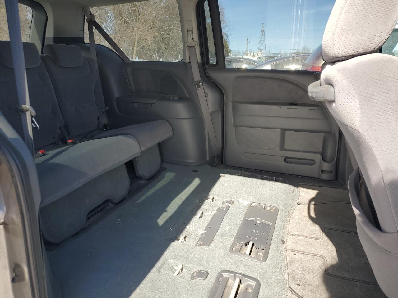 2007 Honda Odyssey - Image 11