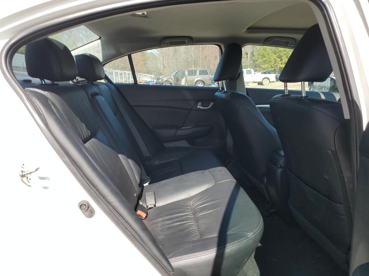 2015 Honda Civic - Image 10