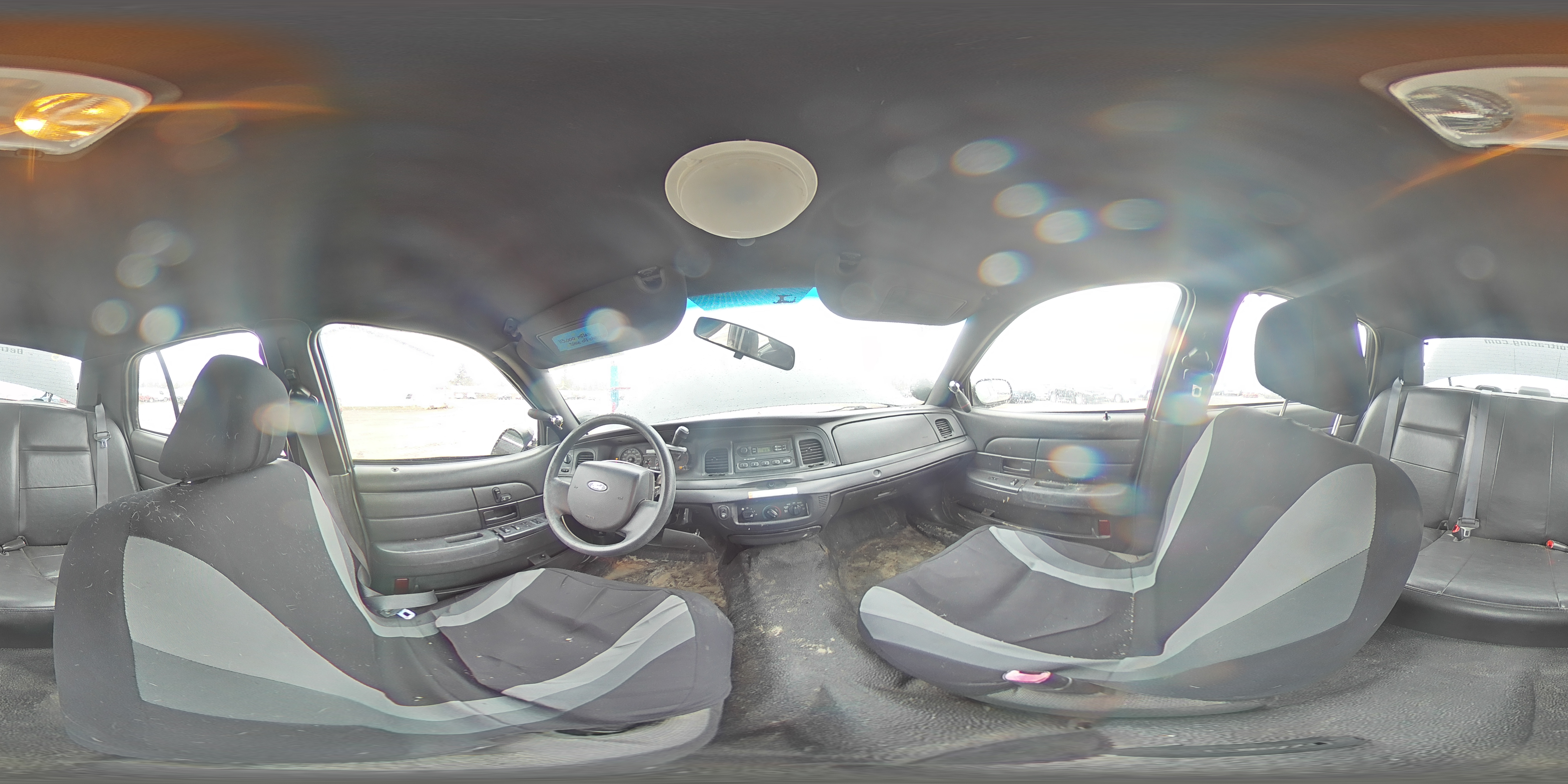 2009 Ford Crown Victoria - Image 13