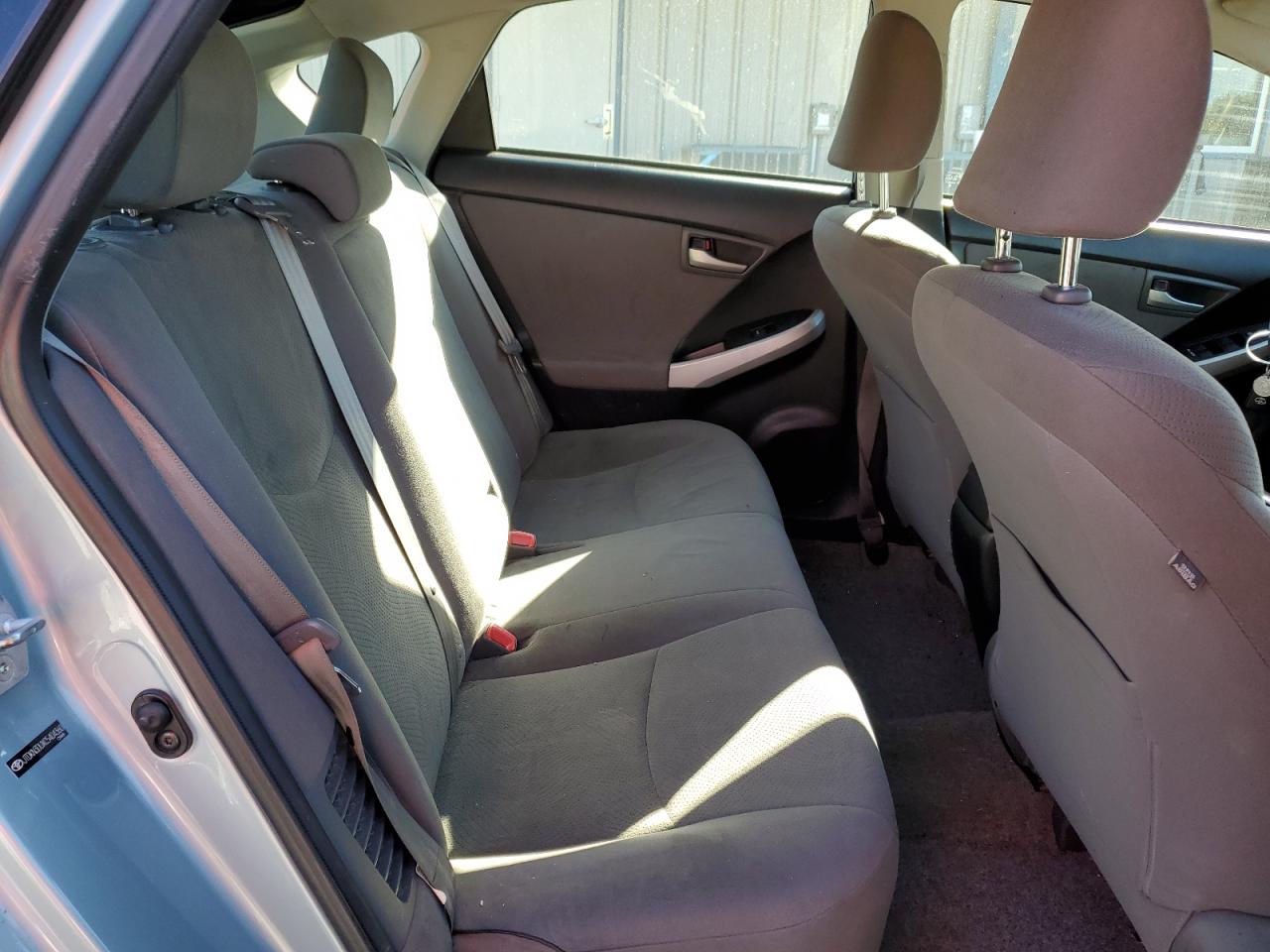 2012 Toyota Prius - Image 10