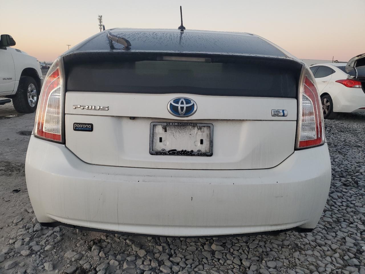 2013 Toyota Prius - Image 6