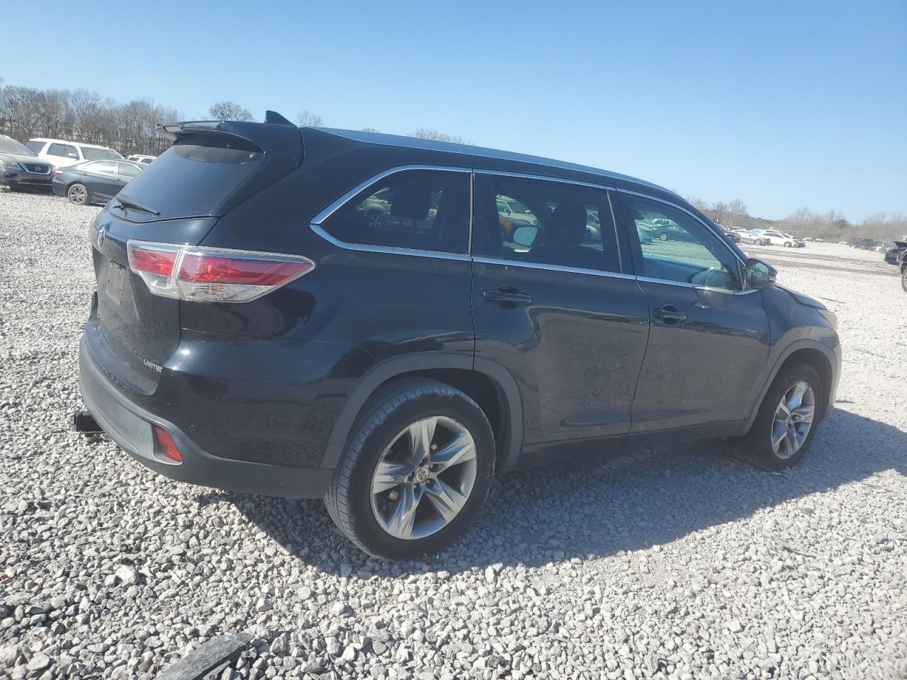 2015 Toyota Highlander - Image 3