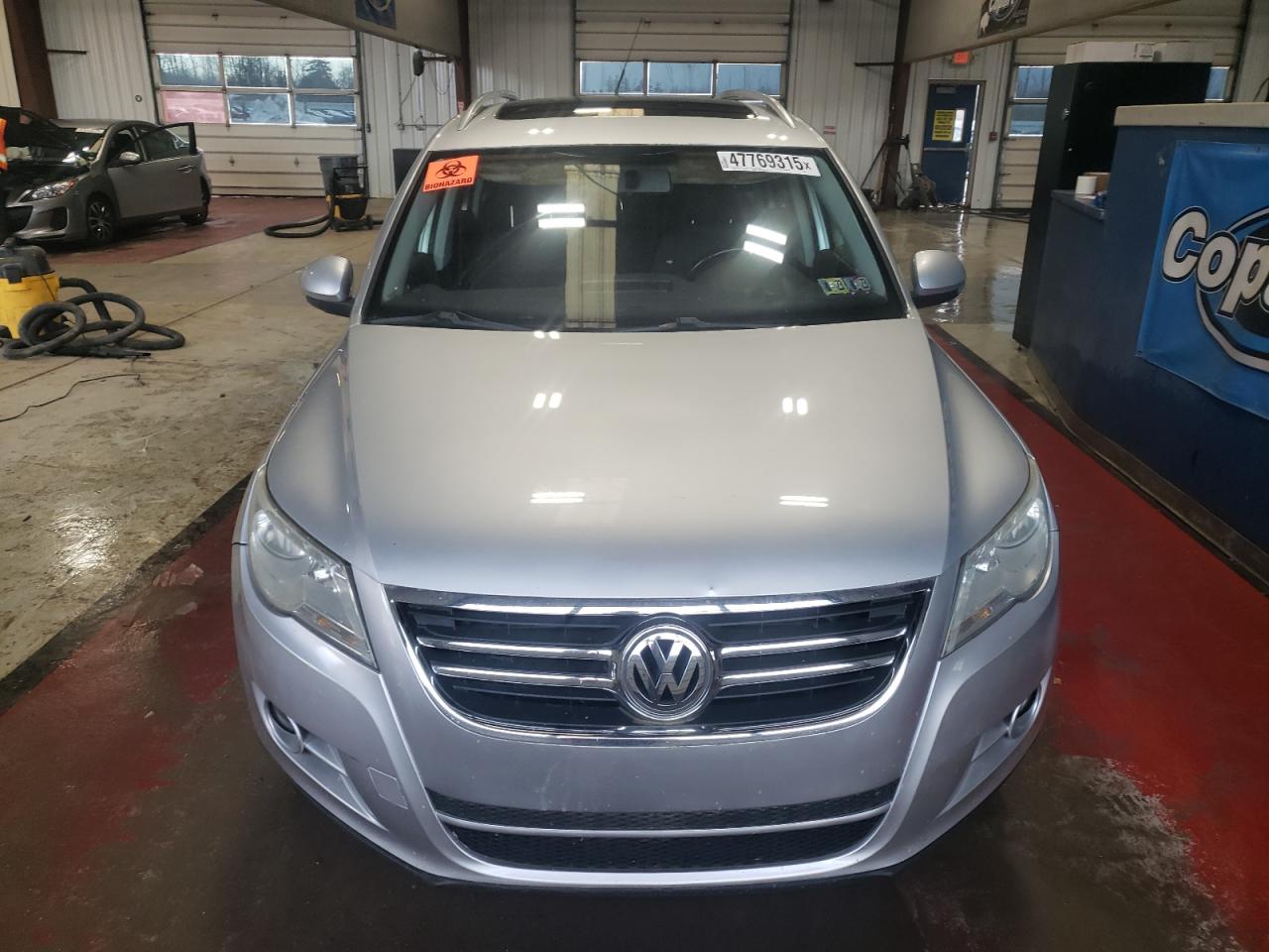 2009 Volkswagen Tiguan - Image 5