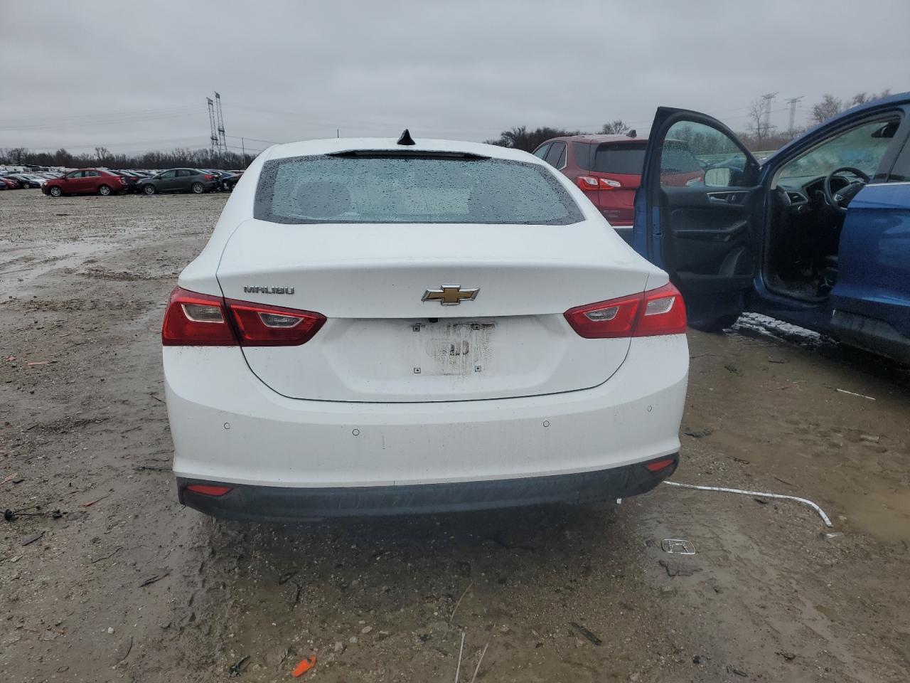 2022 Chevrolet Malibu - Image 6